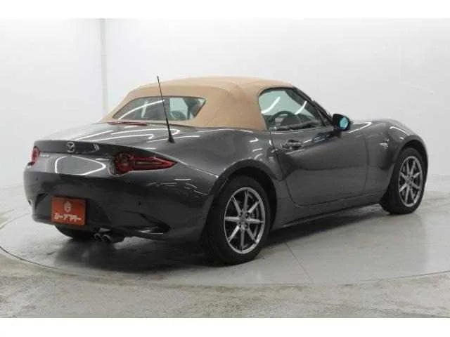 Mazda Roadster 2024 — миниатюра 3