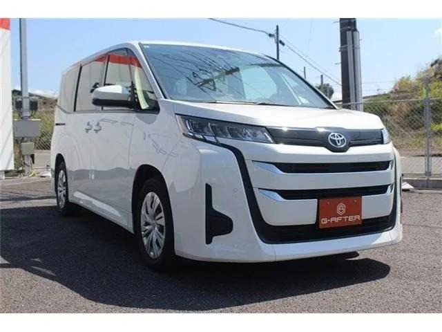 Toyota Noah 2023 — миниатюра 4