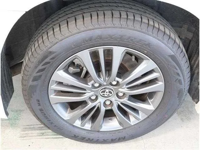 Toyota Voxy 2024 — миниатюра 4