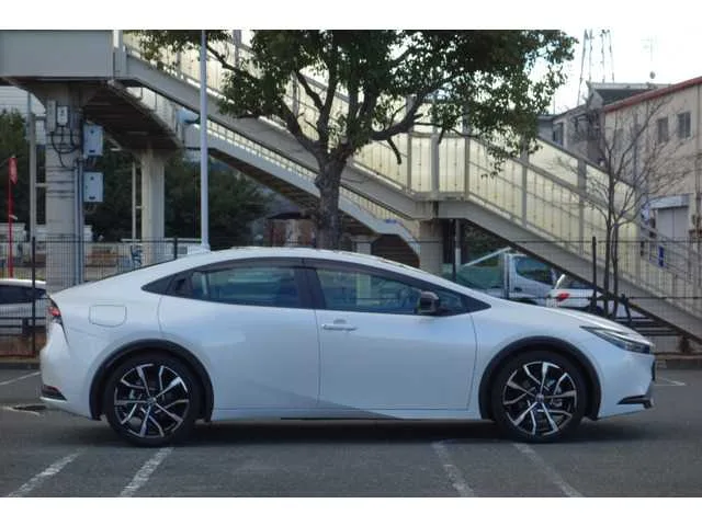 Toyota Prius 2025 — миниатюра 3