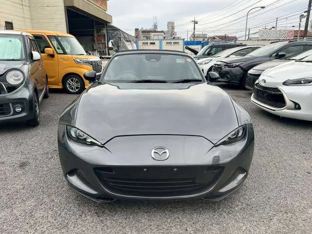 Mazda Roadster 2025 — миниатюра 2