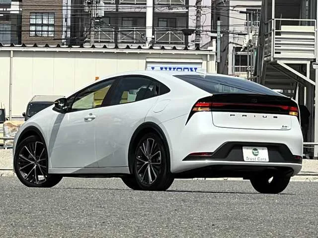 Toyota Prius 2024 — миниатюра 5