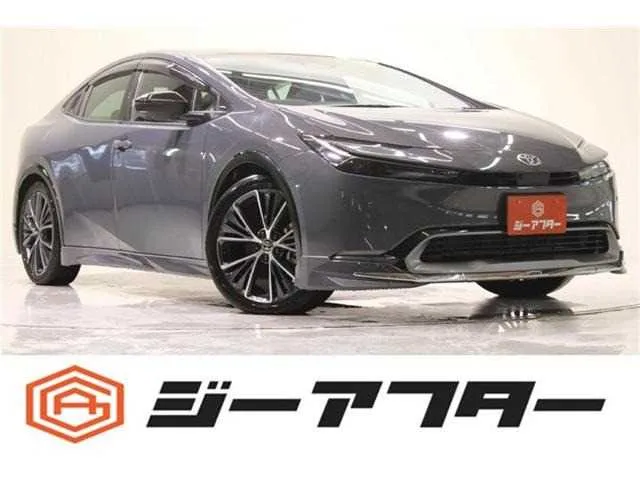 Toyota Prius 2023 — фото 1, купить с доставкой в Москву