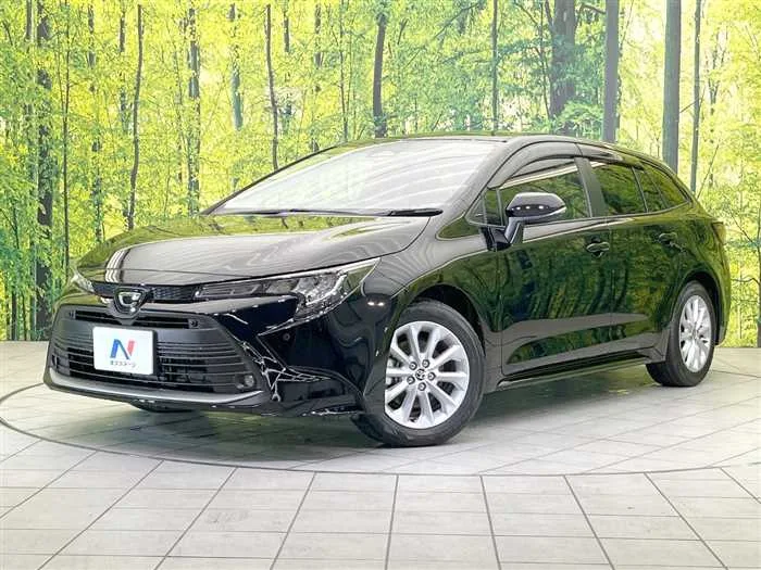 Toyota Corolla Sedan 2025 — фото 1, купить с доставкой в Москву