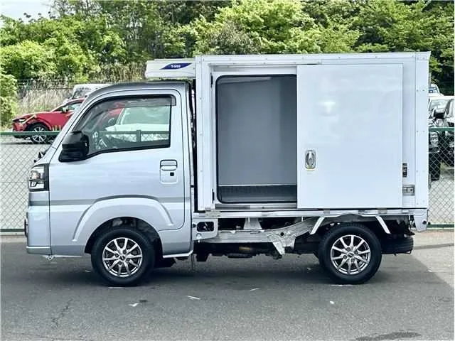Daihatsu Hijet Truck 4WD -25 2 2022 — миниатюра 4