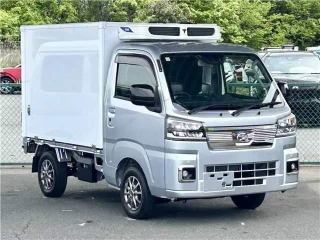 Daihatsu Hijet Truck 4WD -25 2 2022 — фото 1, купить с доставкой в Москву