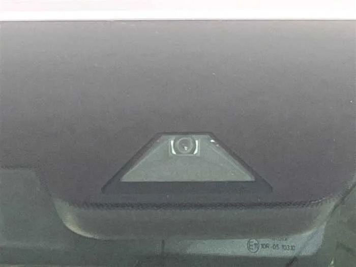 Toyota Alphard Hybrid 2022 — миниатюра 3