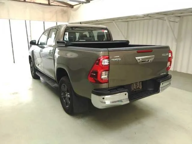 Toyota Hilux Truck Z 2024 — миниатюра 5