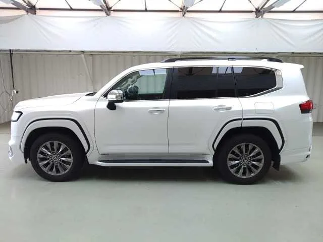 Toyota Land Cruiser ZX 2023 — миниатюра 3