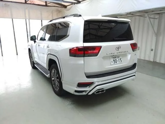 Toyota Land Cruiser ZX 2023 — миниатюра 5