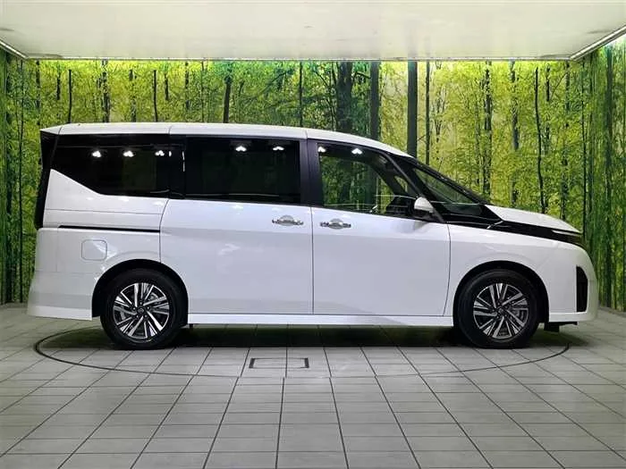 Nissan Serena 2023 — миниатюра 4