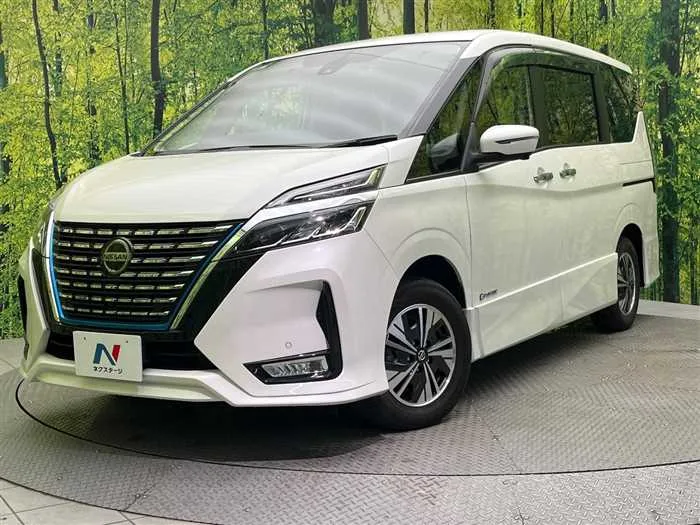 Nissan Serena 2022 — фото 1, купить с доставкой в Москву
