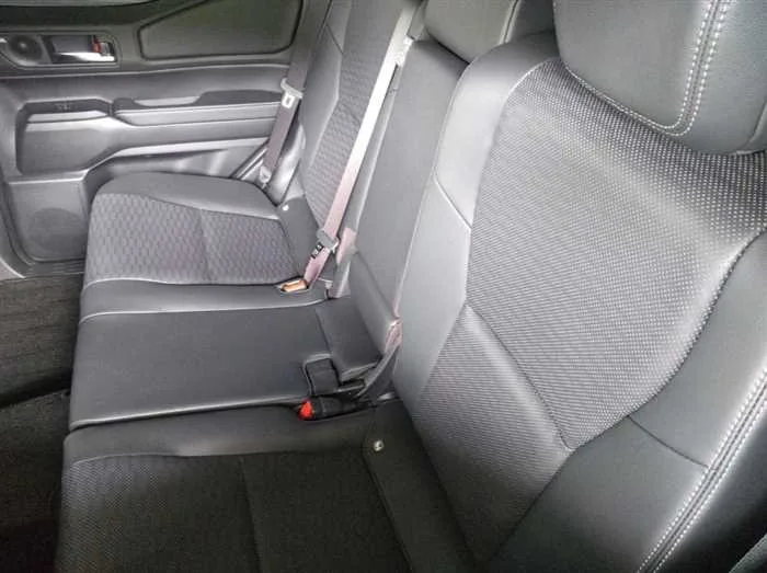 Toyota Land Cruiser Prado 250 VX DIESEL MODELISTA JBL 2025 — миниатюра 3
