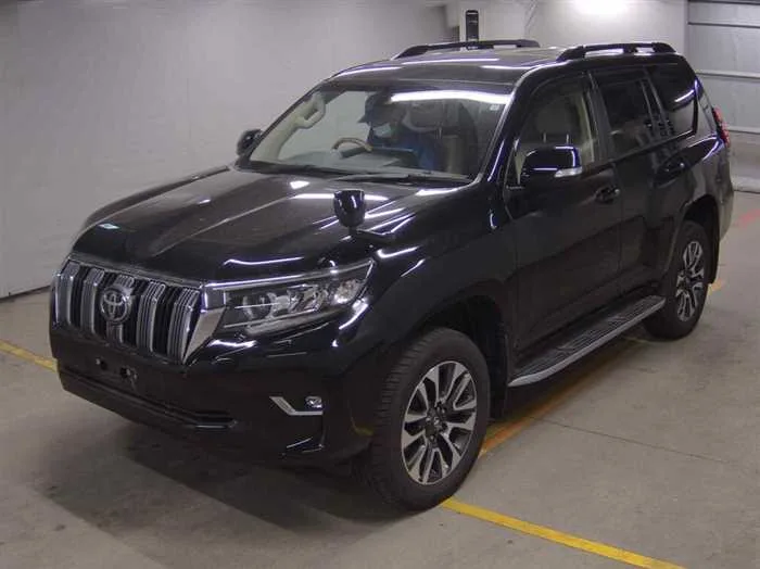 Toyota Land Cruiser Prado TZ-G DIESEL SUNROOF 7-SEATS 2023 — миниатюра 2