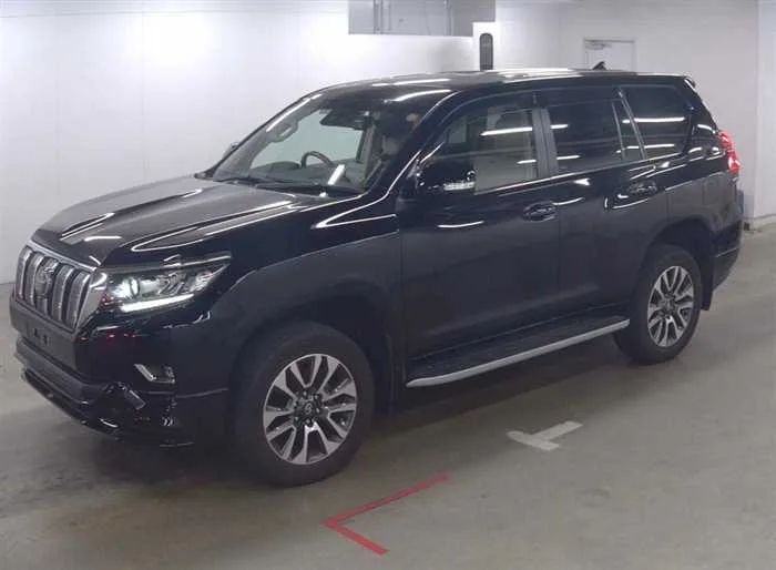Toyota Land Cruiser Prado TZ-G DIESEL SUNROOF 7-SEATS 2023 — миниатюра 2