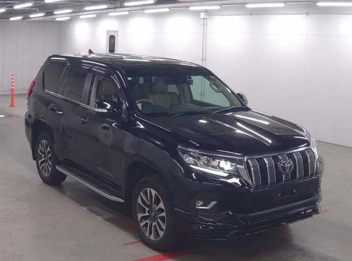 Toyota Land Cruiser Prado TZ-G DIESEL SUNROOF 7-SEATS 2023 — фото 1, купить с доставкой в Москву
