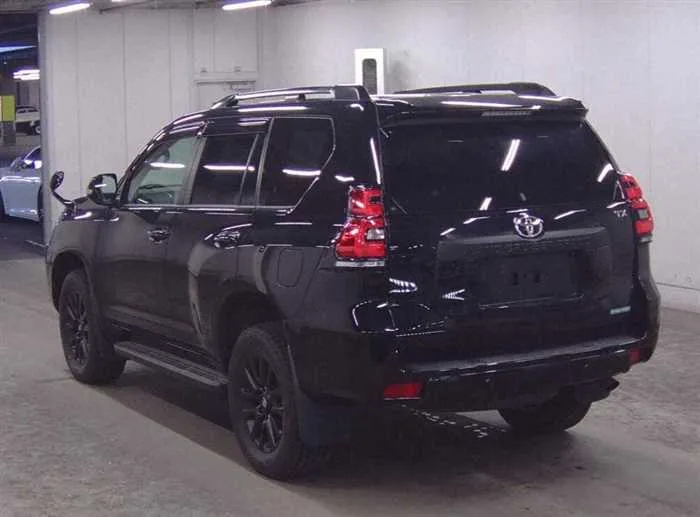 Toyota Land Cruiser Prado TX-L DIESEL SUNROOF 5-SEATS 2023 — миниатюра 3