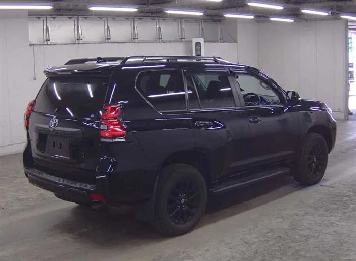 Toyota Land Cruiser Prado TX-L DIESEL SUNROOF 7-SEATS 2023 — миниатюра 4