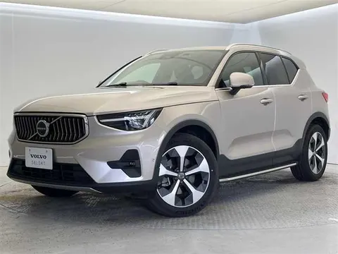 Volvo XC40 2023 купить в Москве