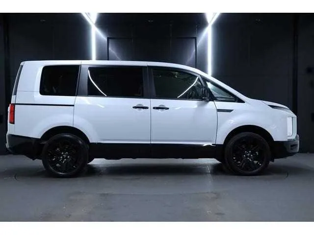 Mitsubishi Delica D:5 2025 — миниатюра 5