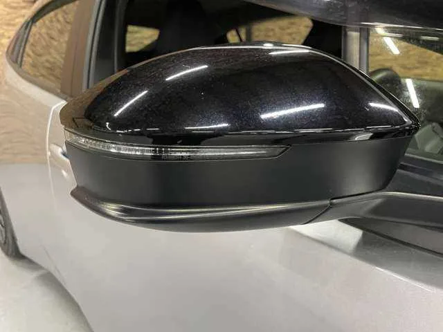 Toyota Prius 2023 — миниатюра 3