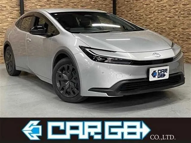 Toyota Prius 2023 — фото 1, купить с доставкой в Москву