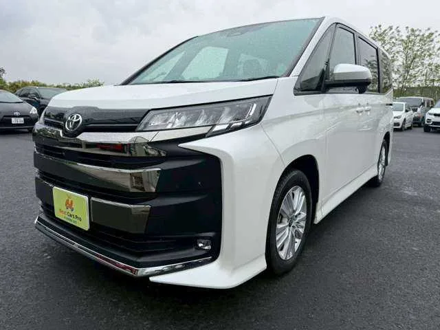 Toyota Noah 2023 — миниатюра 2