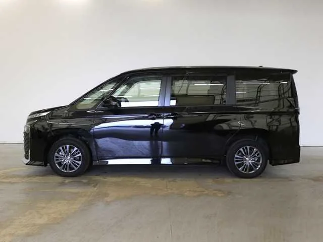 Toyota Voxy 2024 — миниатюра 5