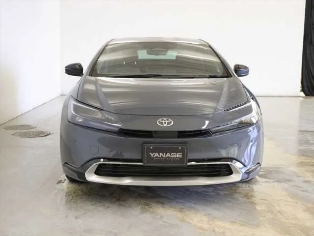 Toyota Prius 2024 — миниатюра 2