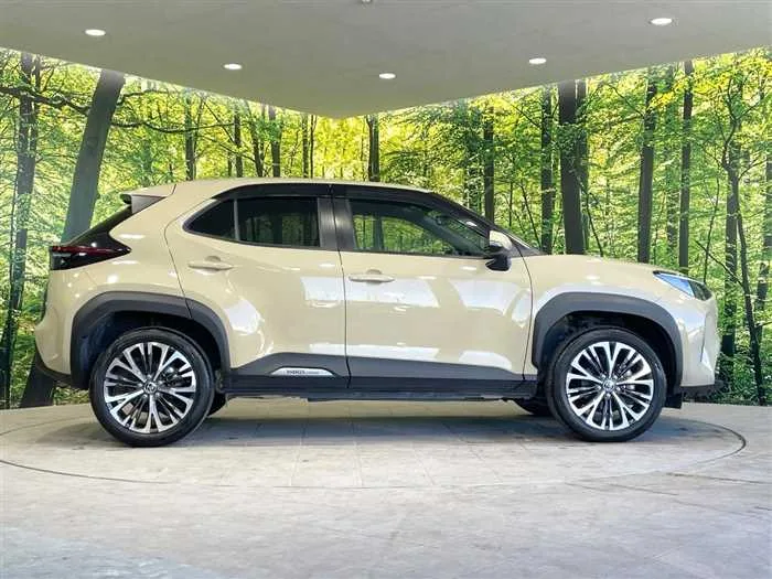 Toyota Yaris Cross 2023 — миниатюра 4