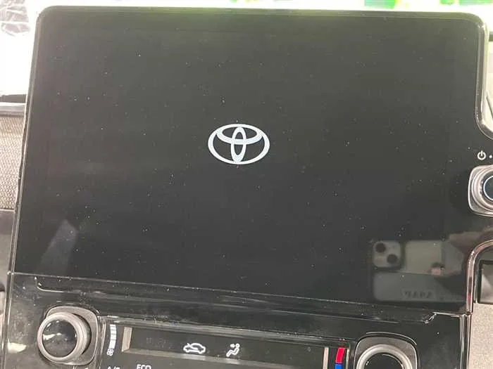 Toyota Sienta 2023 — миниатюра 3