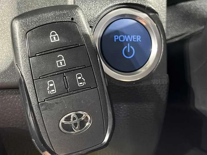 Toyota Sienta 2023 — миниатюра 5