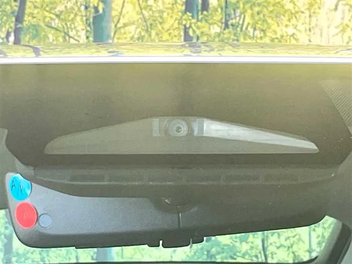 Toyota Prius 2023 — миниатюра 3