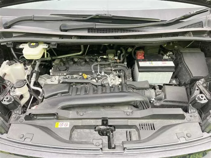 Toyota Voxy 2022 — миниатюра 5