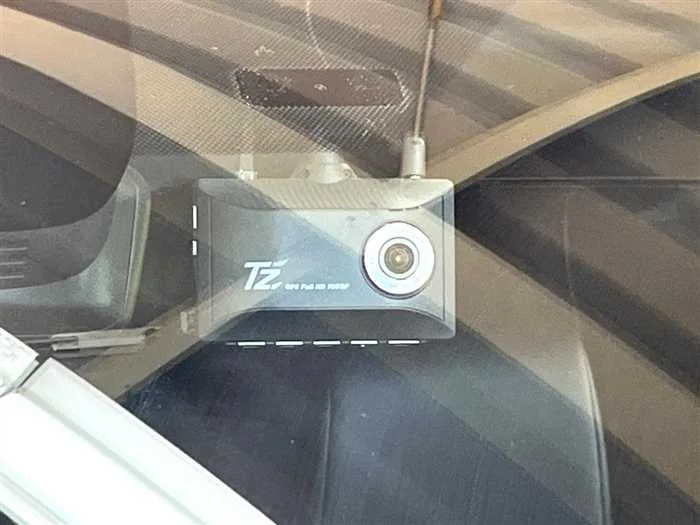 Toyota Voxy 2022 — миниатюра 3