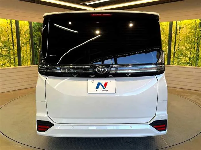 Toyota Voxy 2022 — миниатюра 4