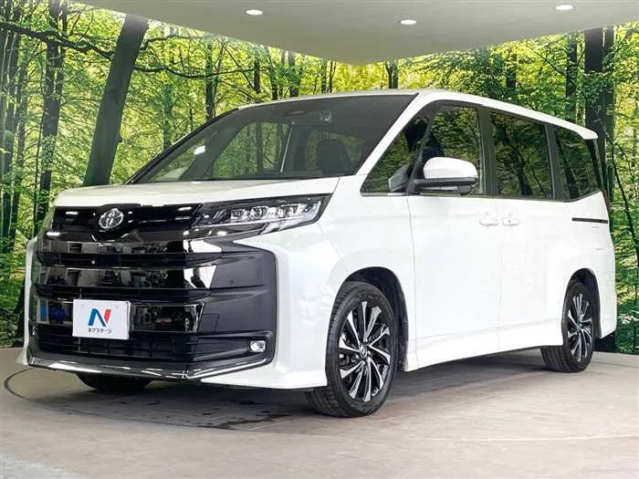 Toyota Noah 2022 — миниатюра 5