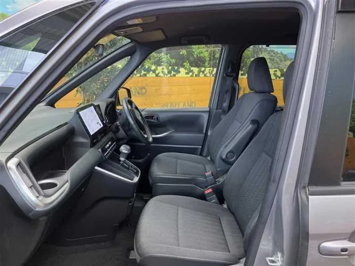 Toyota Noah 2022 — миниатюра 5