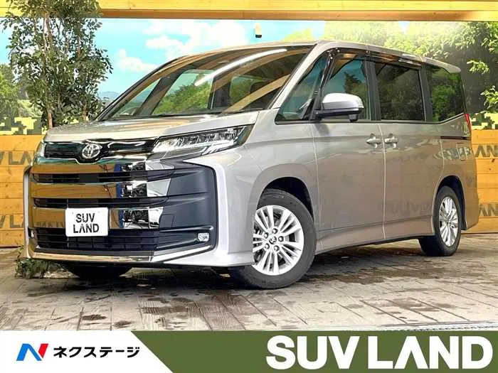 Toyota Noah 2022 — фото 1, купить с доставкой в Москву