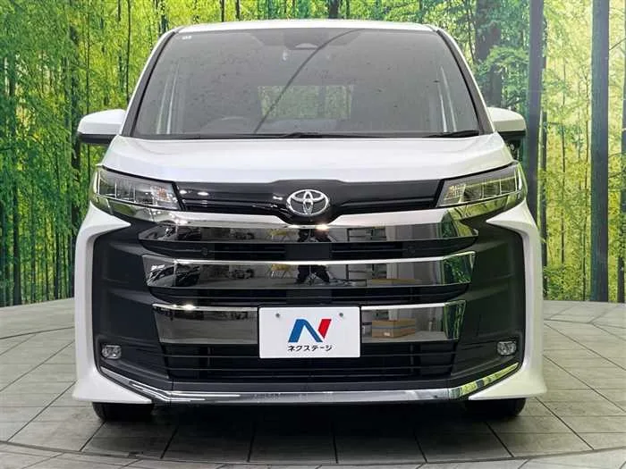 Toyota Noah 2022 — миниатюра 3