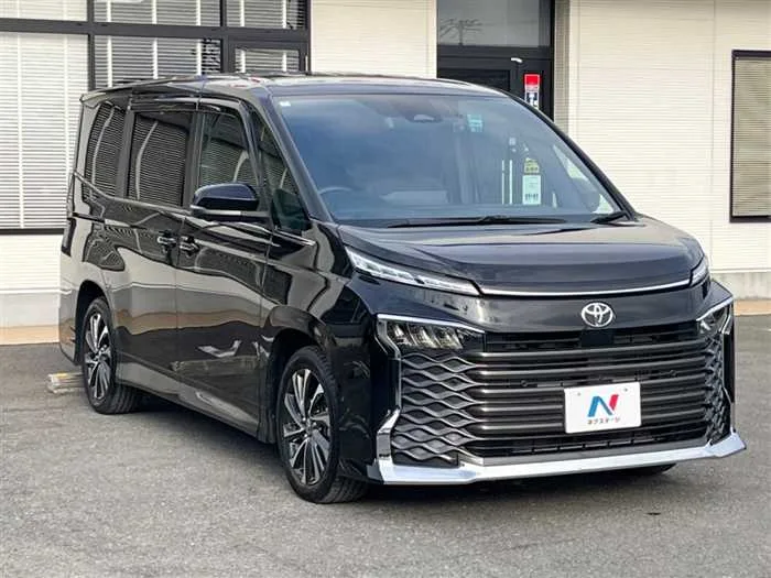 Toyota Voxy 2024 — миниатюра 5