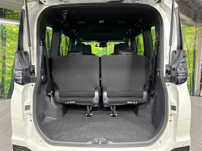 Toyota Voxy 2025 — миниатюра 5
