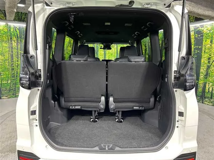 Toyota Voxy 2025 — миниатюра 5