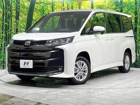 Toyota Noah 2025 купить в Москве