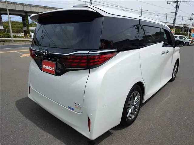 Toyota Alphard Hybrid Z 2024 — миниатюра 2