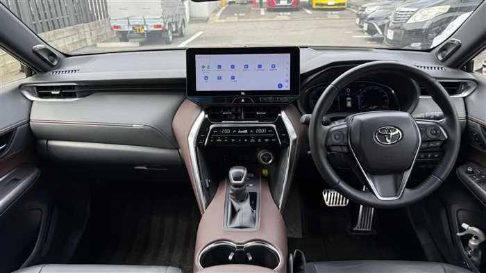 Toyota Harrier Hybrid Z 2023 — миниатюра 5