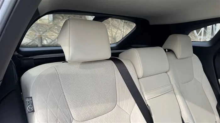 Lexus RX 350h L 4WD 2024 — миниатюра 3
