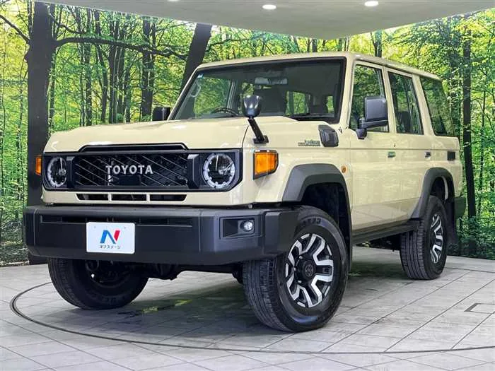 Toyota Landcruiser 70 2025 — фото 1, купить с доставкой в Москву