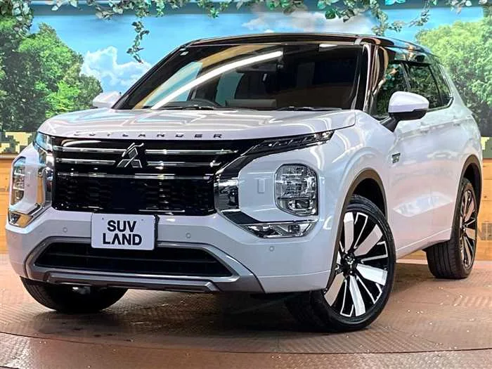Mitsubishi OUTLANDER PHEV 2025 — фото 1, купить с доставкой в Москву
