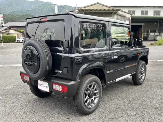 Suzuki Jimny 2025 — миниатюра 5